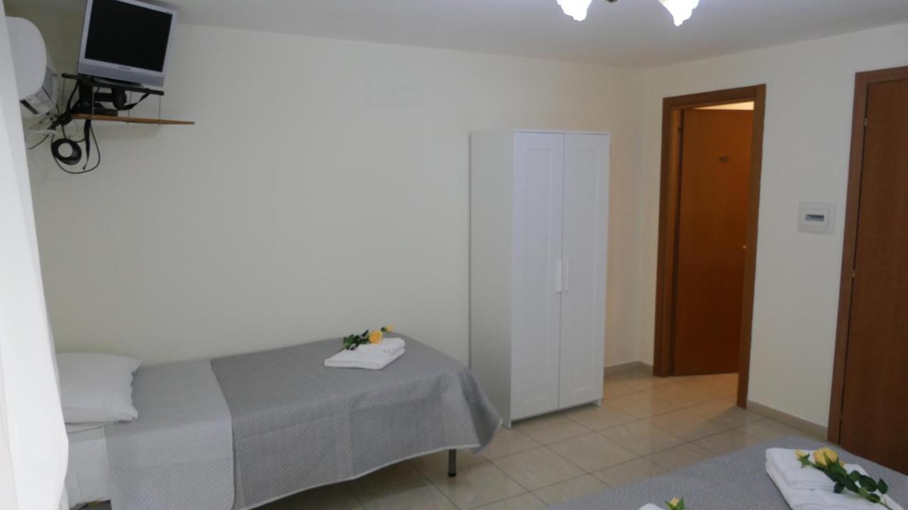 B&B Dimora Cirillo Napoli Eksteriør bilde