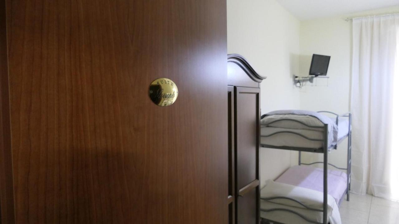 B&B Dimora Cirillo Napoli Eksteriør bilde