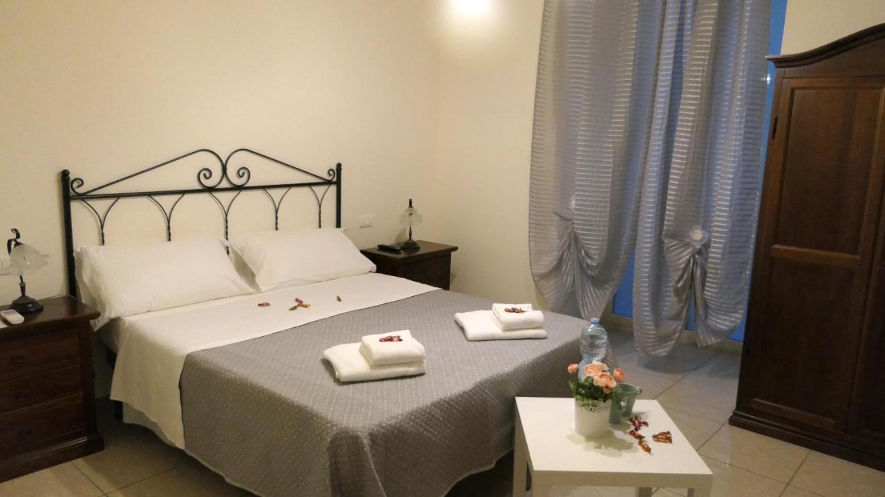 B&B Dimora Cirillo Napoli Eksteriør bilde