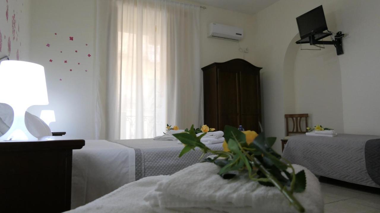 B&B Dimora Cirillo Napoli Eksteriør bilde